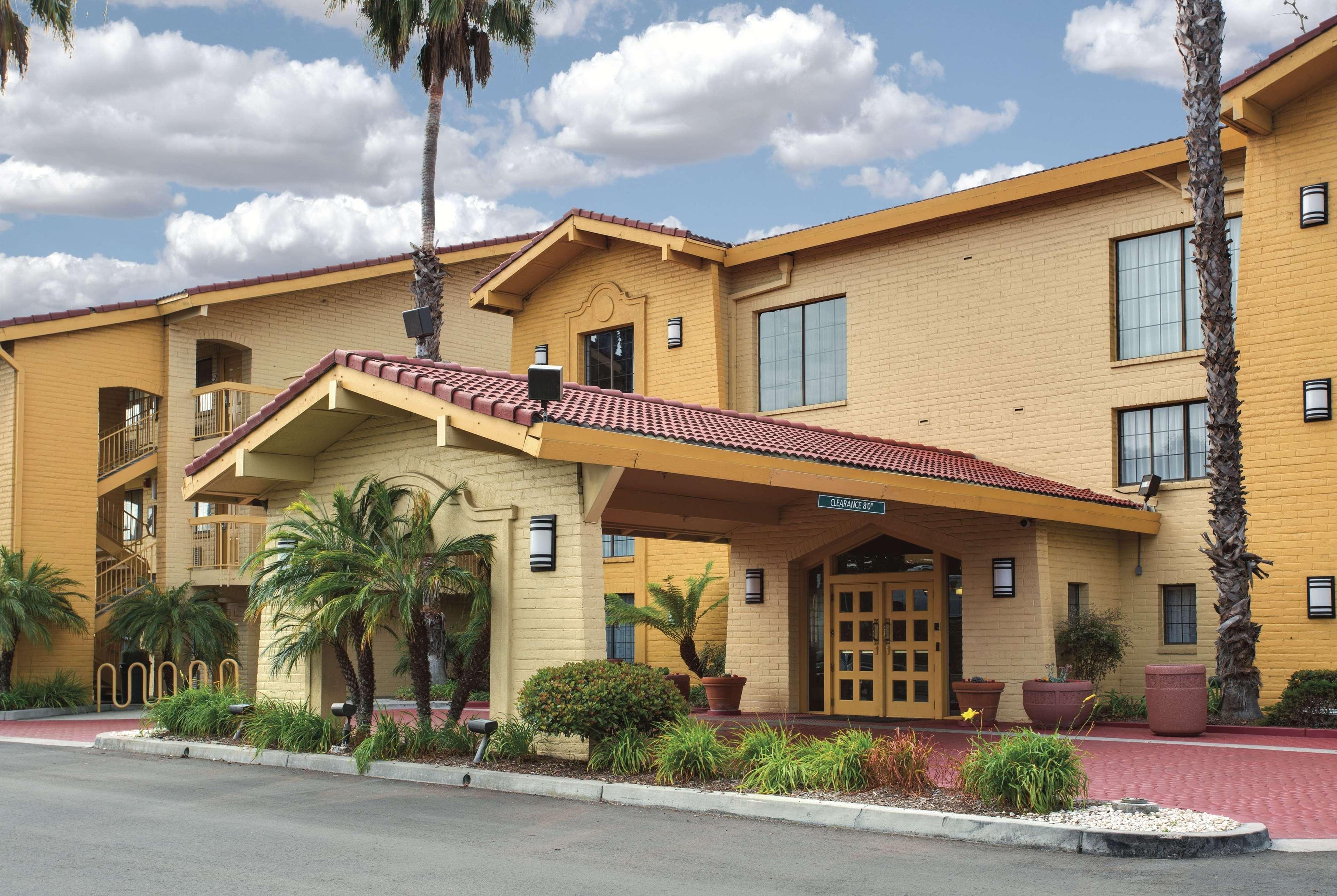 La Quinta Inn By Wyndham Вентура Экстерьер фото